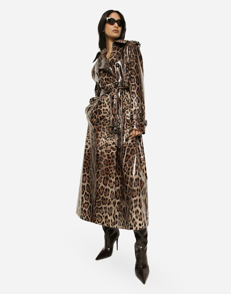 Dolce&Gabbana Trenchcoat aus beschichtetem Satin mit Leoprint Animal-Print F0V9HTFSSKF