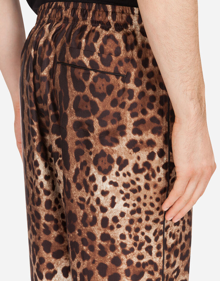 Dolce & Gabbana Silk mikado pyjama bottoms with leopard print разноцветный GW8BHTIS1B7