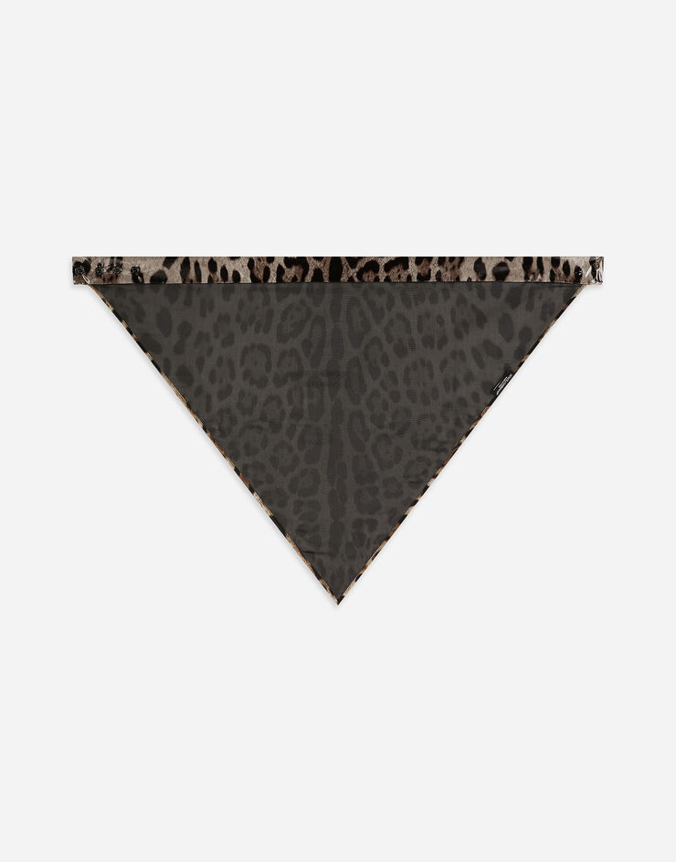 Dolce & Gabbana Dreiecksschleier aus beschichtetem Satin Leoprint Print FS309AFSRNH
