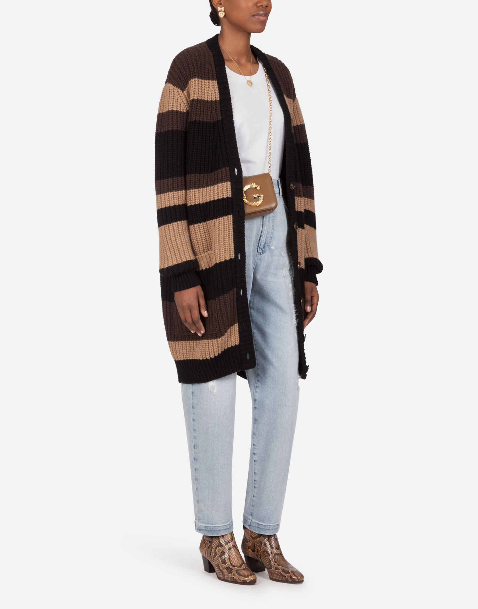 Amber jeans in light blue denim with rips