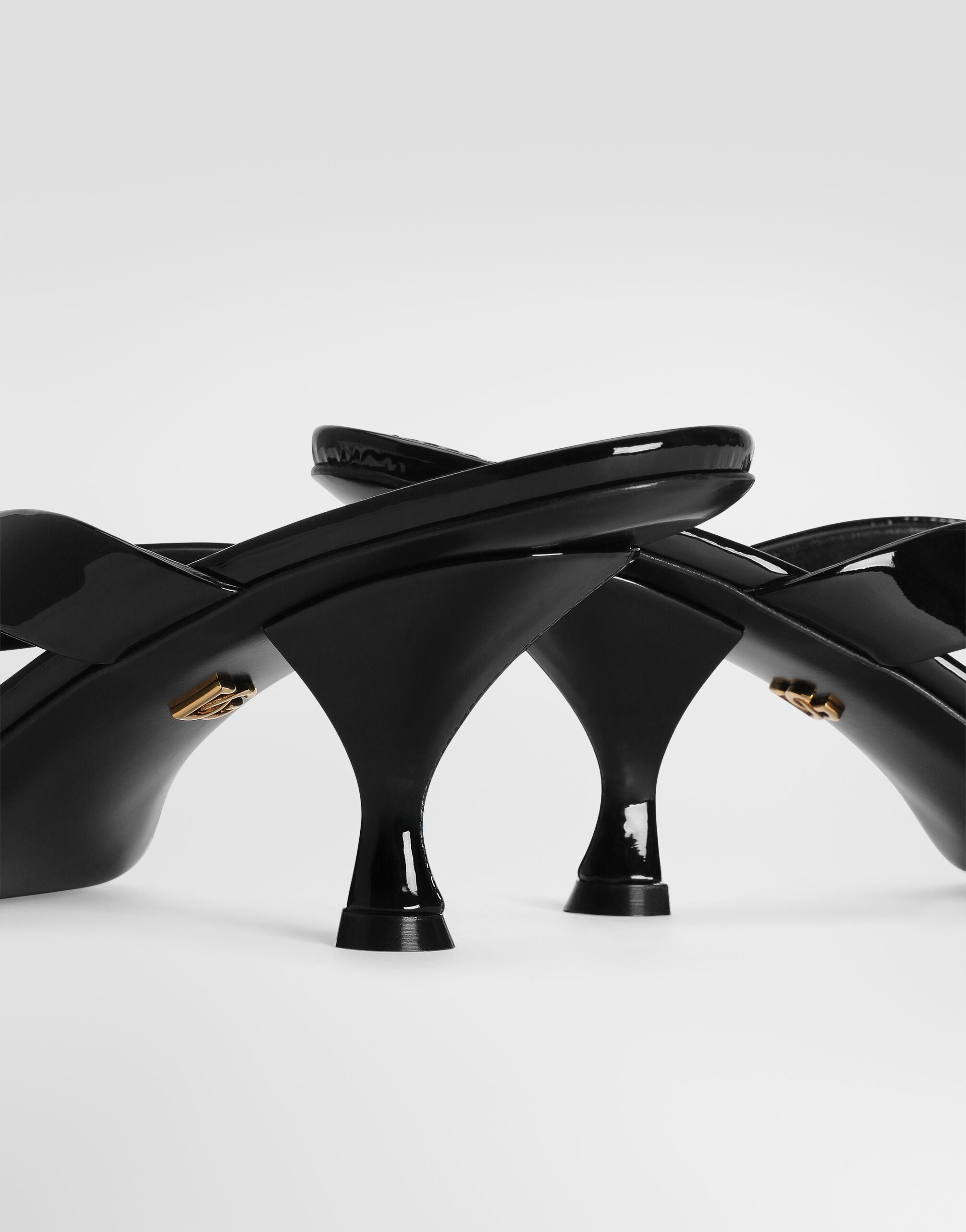 Dolce & Gabbana 黒サンダル Blackのウィメンズ SANDALO | Dolce&Gabbana®