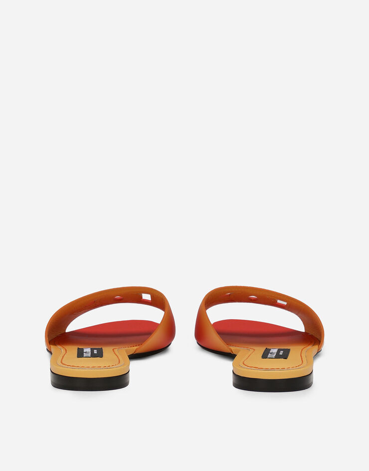 Dolce & Gabbana 카프스킨 슬라이더 샌들 오렌지 CQ0436AS204