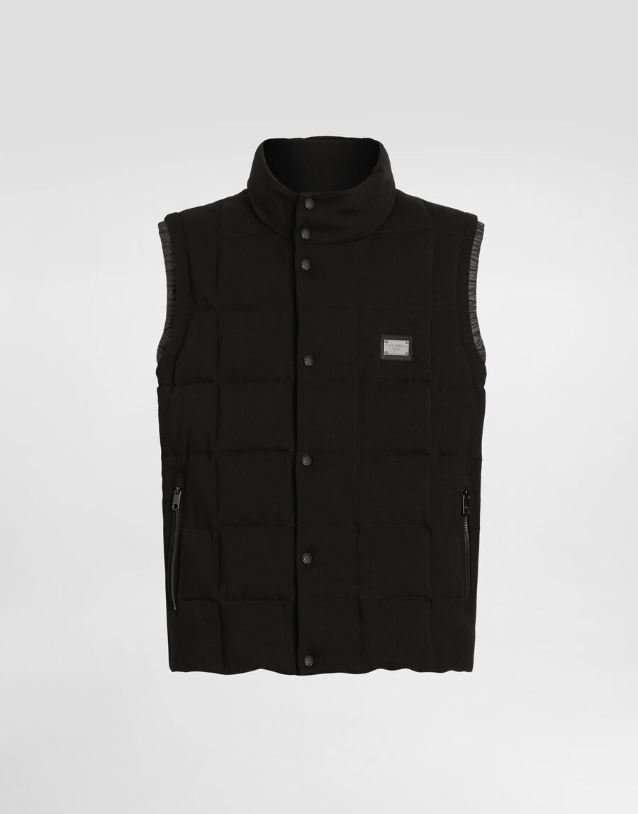 Jersey vest with branded tag