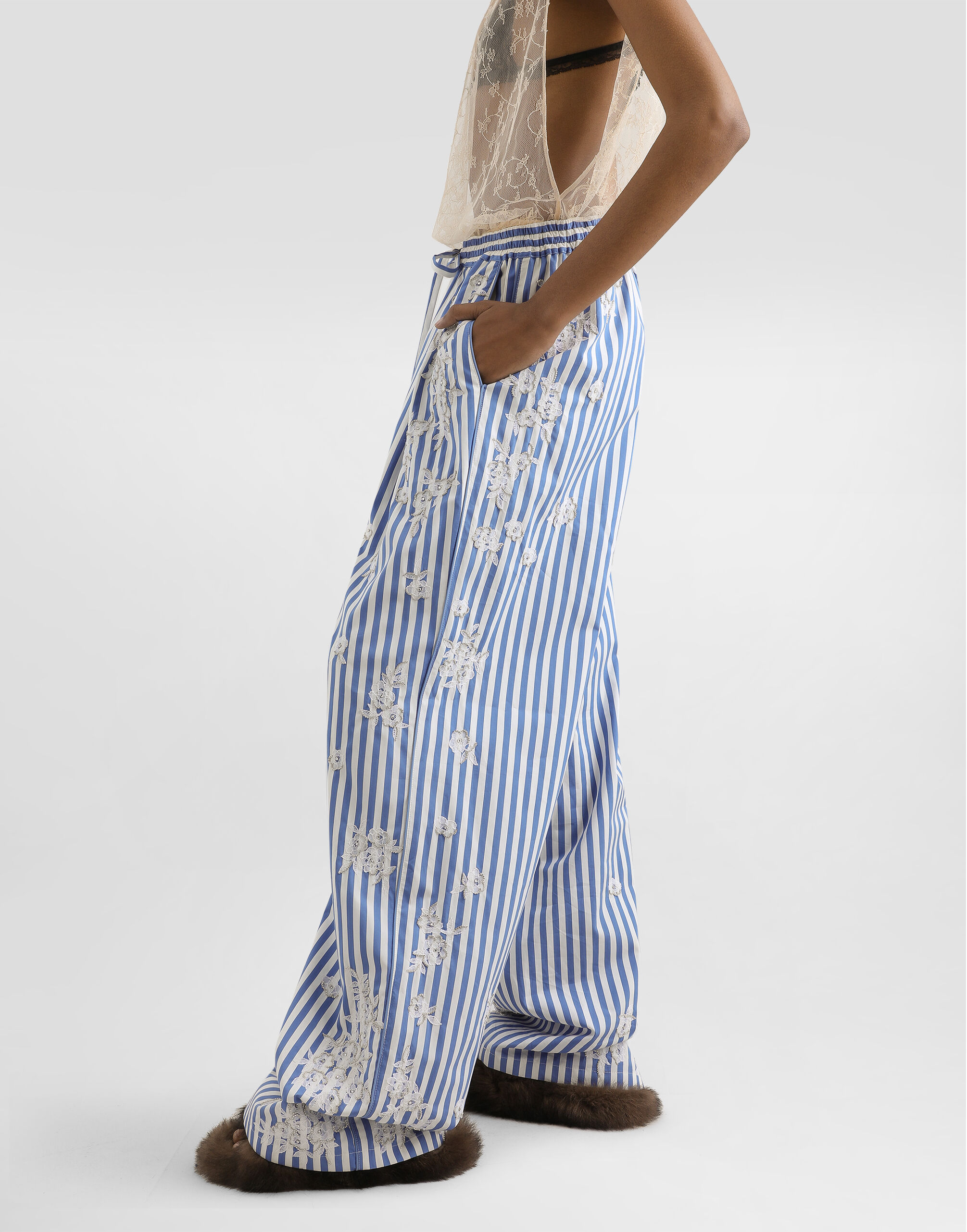 【希少】DOLCE&GABBANA BASIC ダメージ チノパンツ48サイズ Striped poplin trousers with embroidery and rhinestones in
