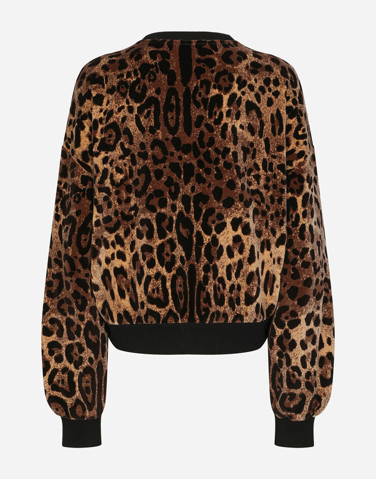 Dolce&Gabbana Sudadera de cuello redondo en jacquard de chenilla con motivo de leopardo Multicolore F9R28TFJ7D5