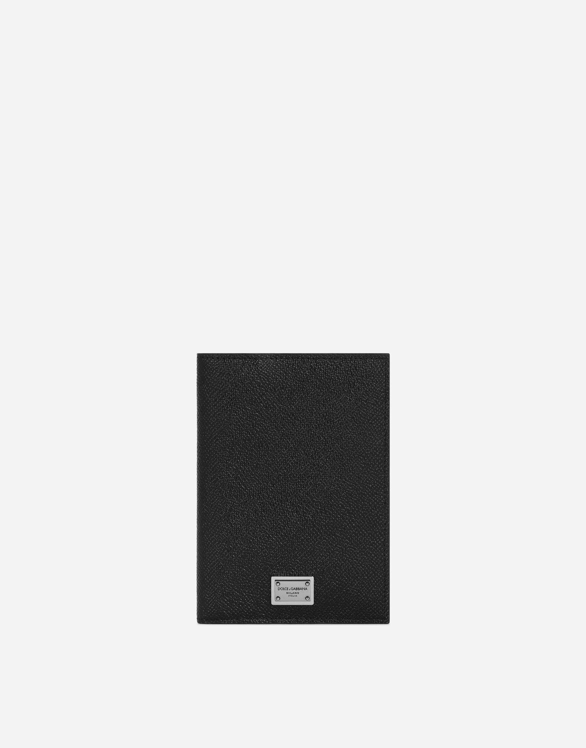 Dolce & Gabbana حافظة جواز سفر من جلد عجل ببطاقة شعار أسود BP0330AW576