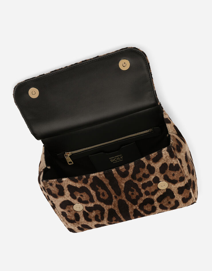Dolce & Gabbana KIM DOLCE&GABBANA Большая сумка Sicily с короткой ручкой леопардовым принтом BB6002AM102