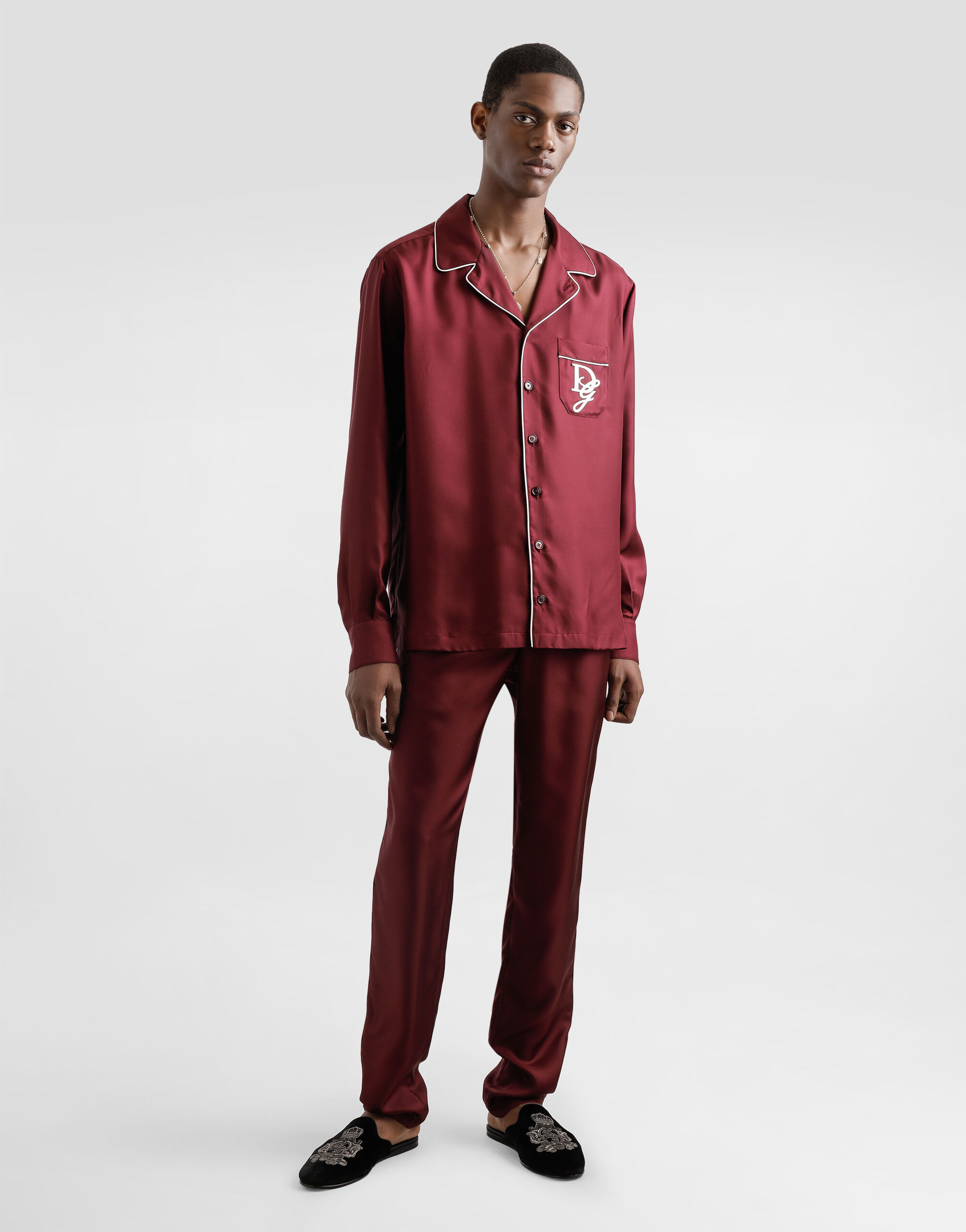 Pantaloni pigiama in seta logo ricamato in Bordeaux da Uomo | Dolce\u0026Gabbana�