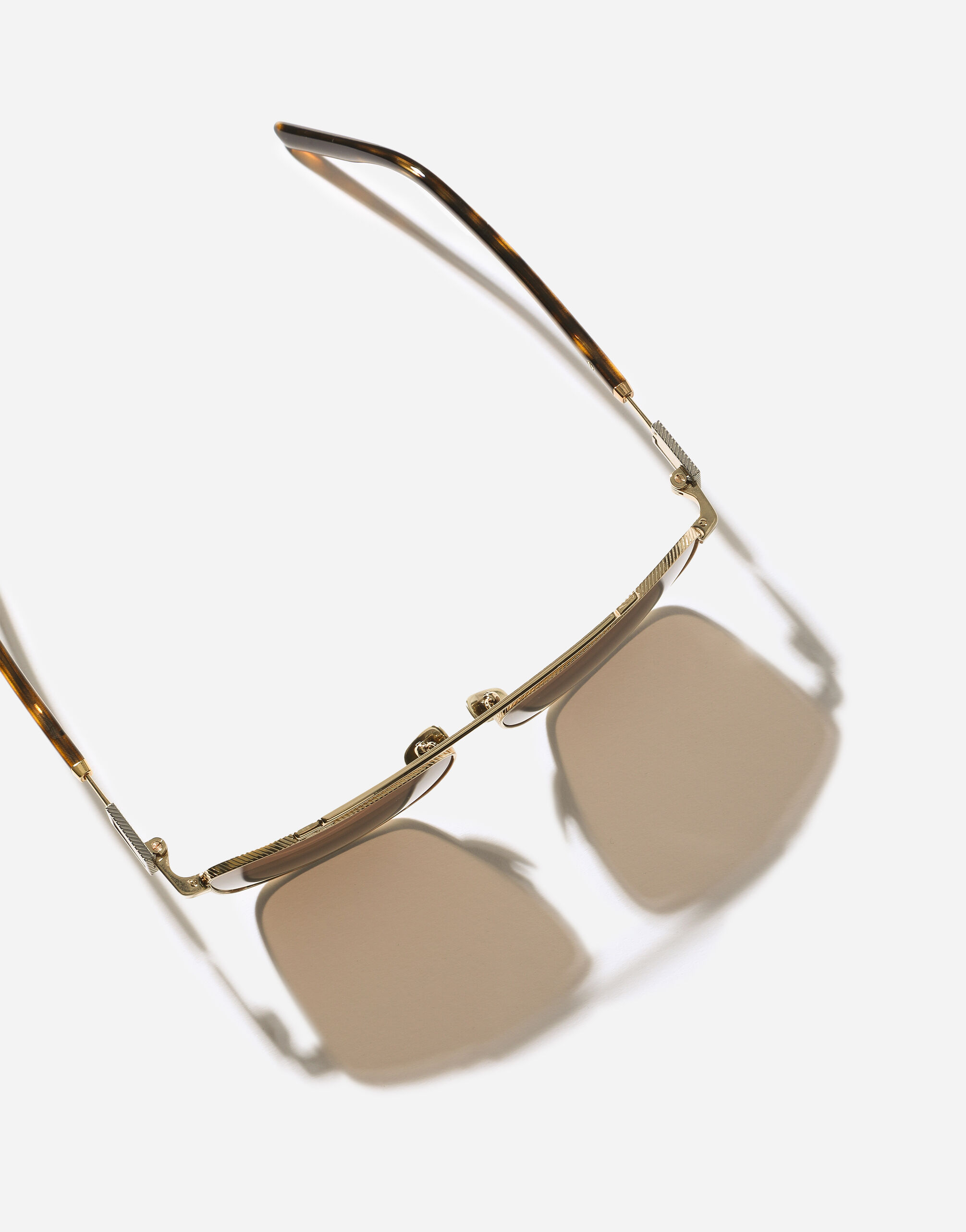 Metal Plaque Sunglasses in Gold for Women | Dolce&Gabbana®