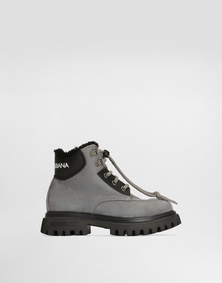 Dolce & Gabbana Nubuck boots Dolce & Gabbana Nubuck boots DA5359A0589