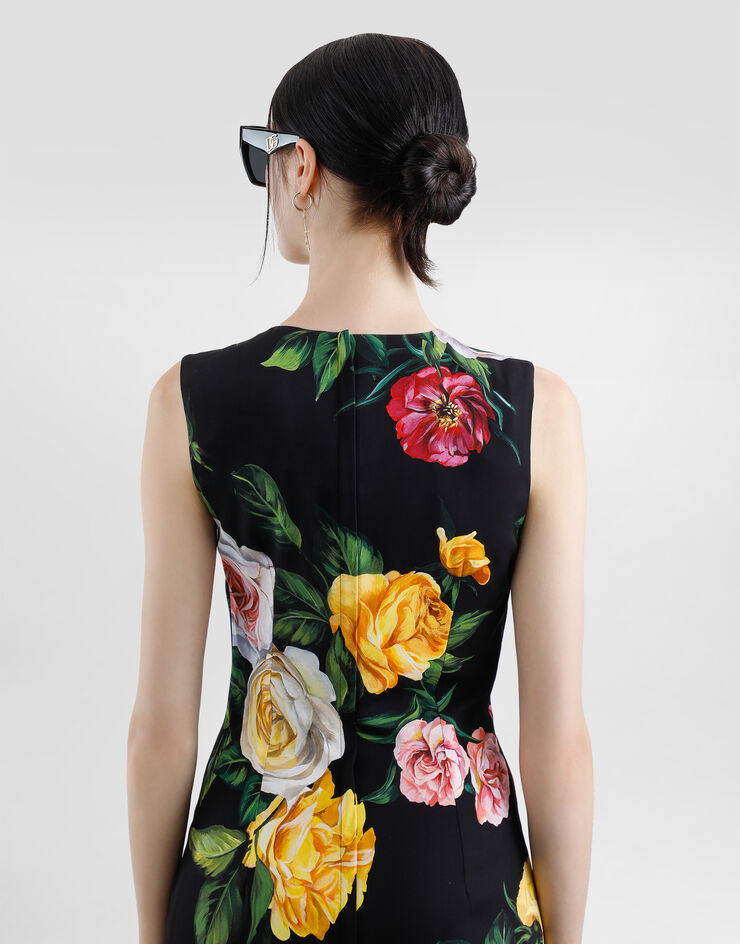 Dolce & Gabbana Longuette-Schlauchkleid aus Charmeuse Pfingstrosen- und Rosenprint Drucken F6TMSTFSA7B