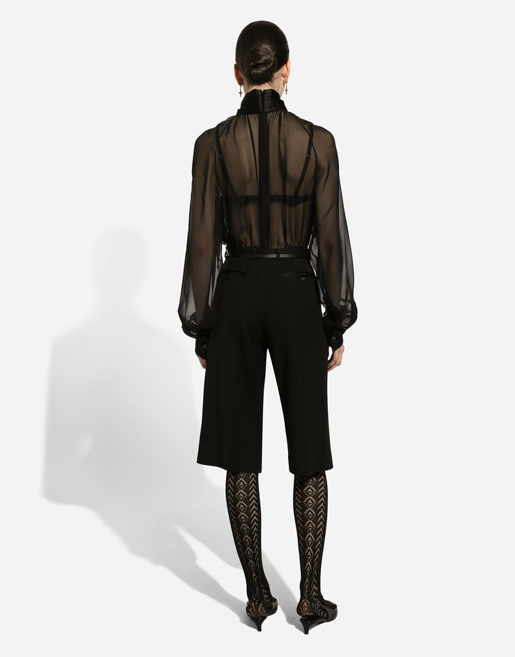 Dolce & Gabbana 울 개버딘 쇼츠 블랙 FTC4VTFU28J