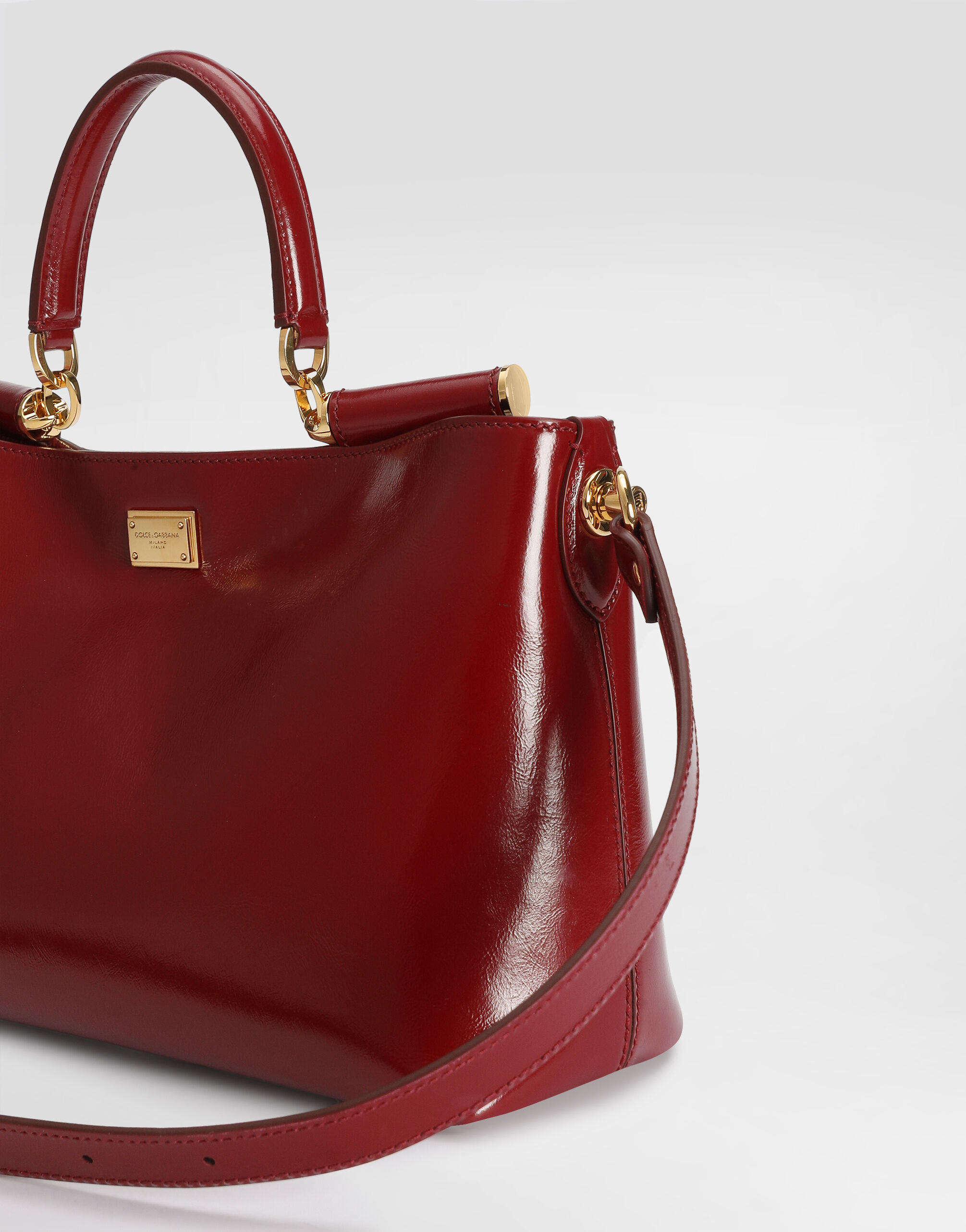 DIANA エナメル　ボルドー　25cm Medium Vittoria calfskin handbag in Red for Women | Dolce&Gabbana®