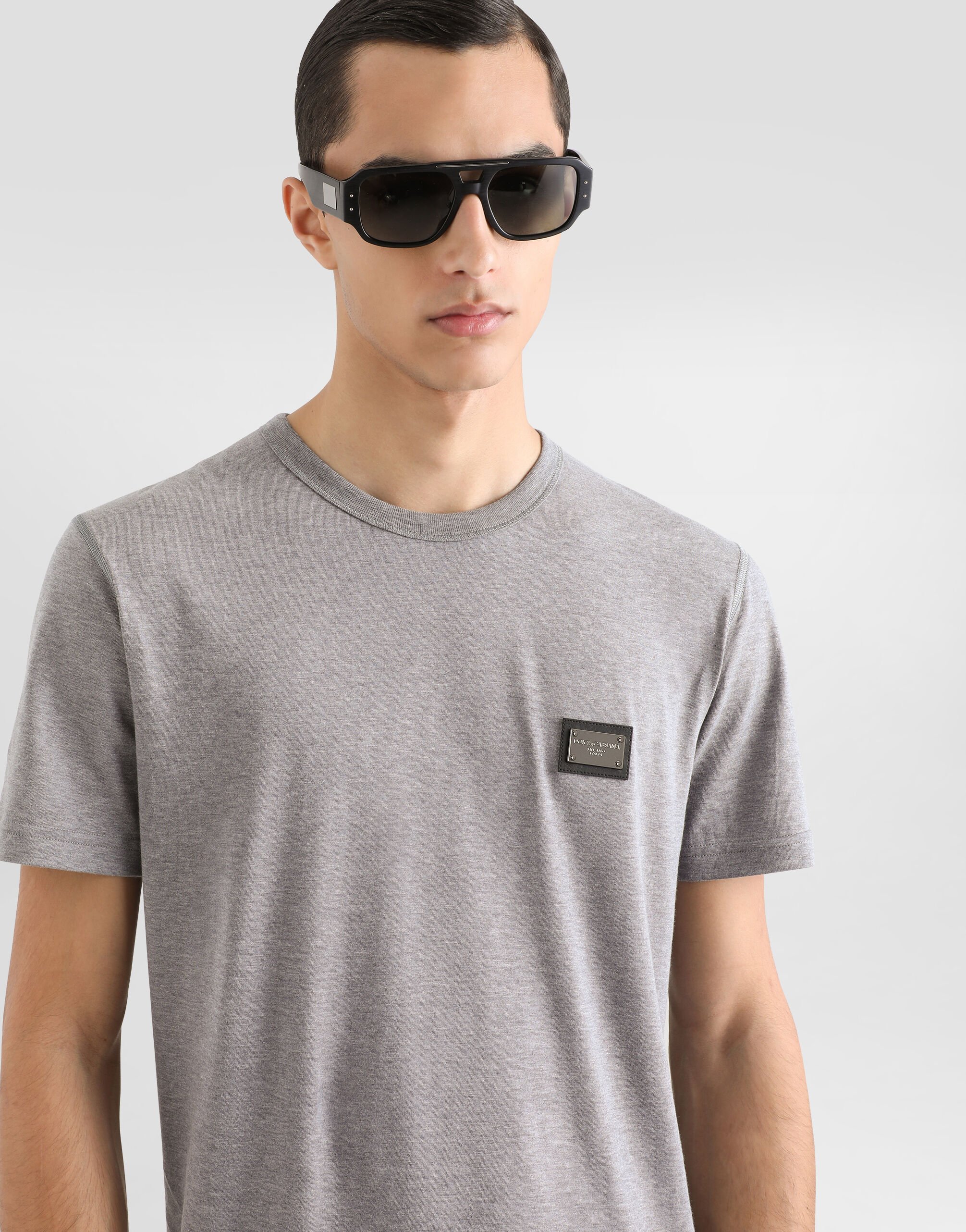 Tシャツ・カットソー DOLCE GABBANA Men T Shirts G8PN9TG7O2D Grey Cotton T-shirt with branded tag in Grey for Men