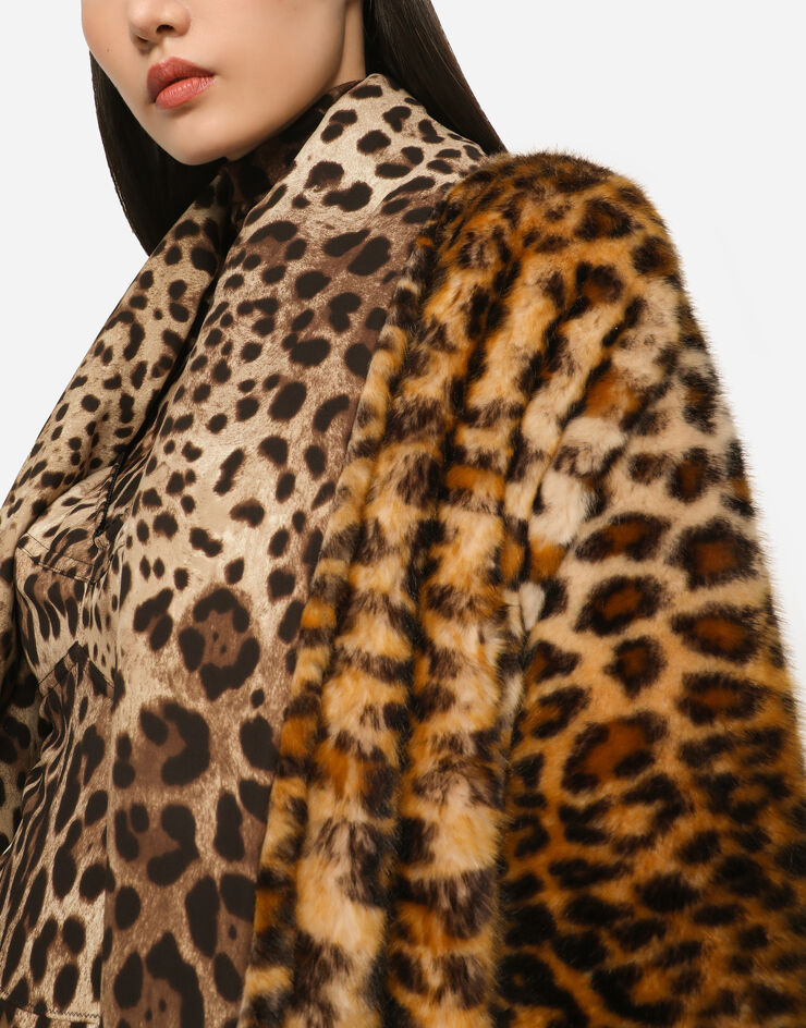 Dolce & Gabbana KIM DOLCE&GABBANA Manteau long en fourrure synthétique à imprimé léopard Imprimé Animalier F0AXSFFUPU8