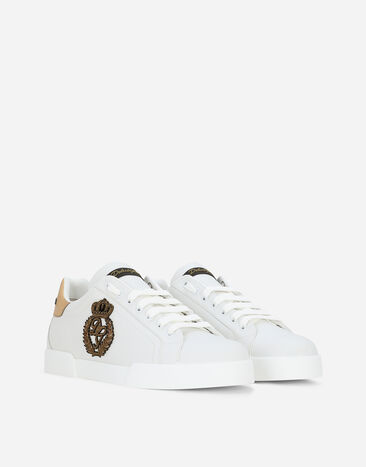 Dolce & Gabbana Sneakers Portofino en cuir de veau nappa avec ?cusson couronne Blanc/Doré CS2330AH136