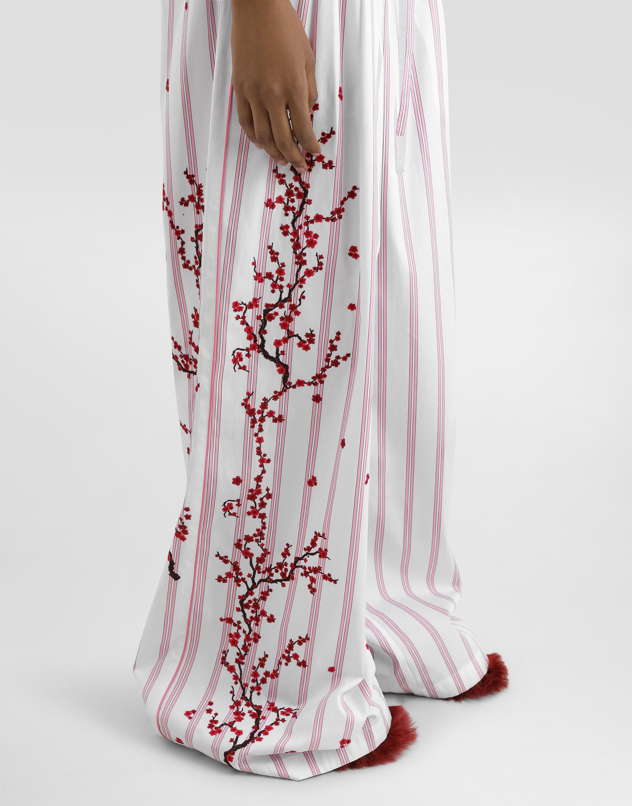 Poplin trousers with thread floral embroidery in Multicolor for