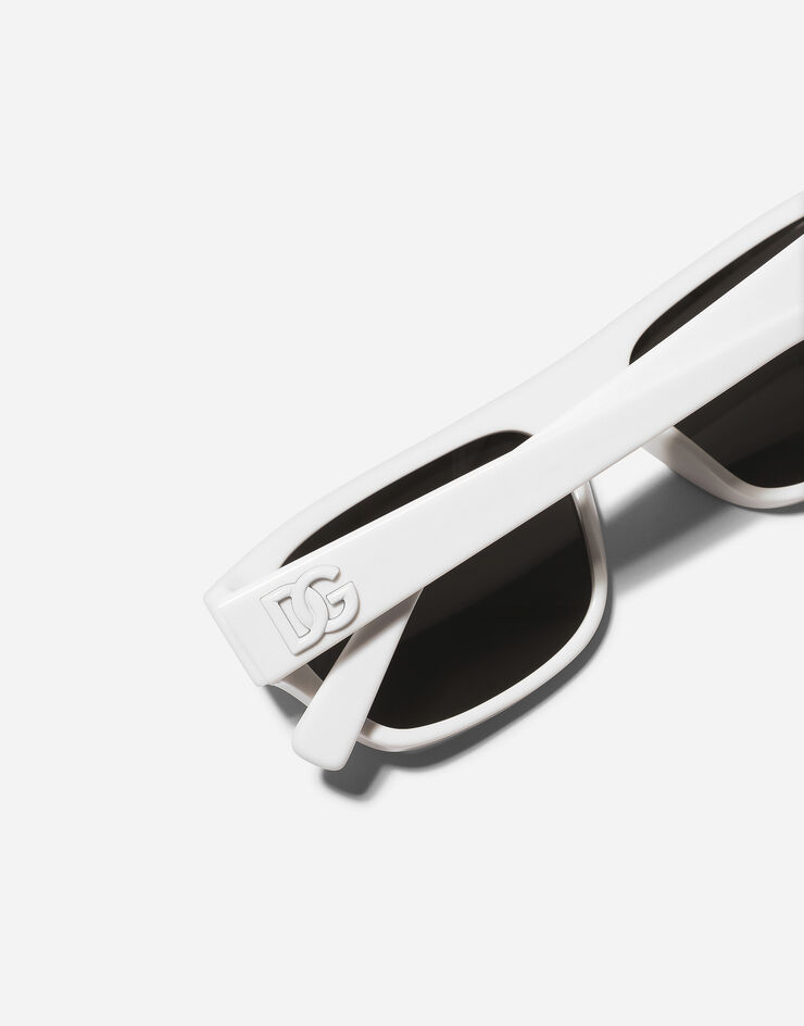 Dolce & Gabbana نظارة شمسية بشعار DG متقاطع أبيض VG4455VP287