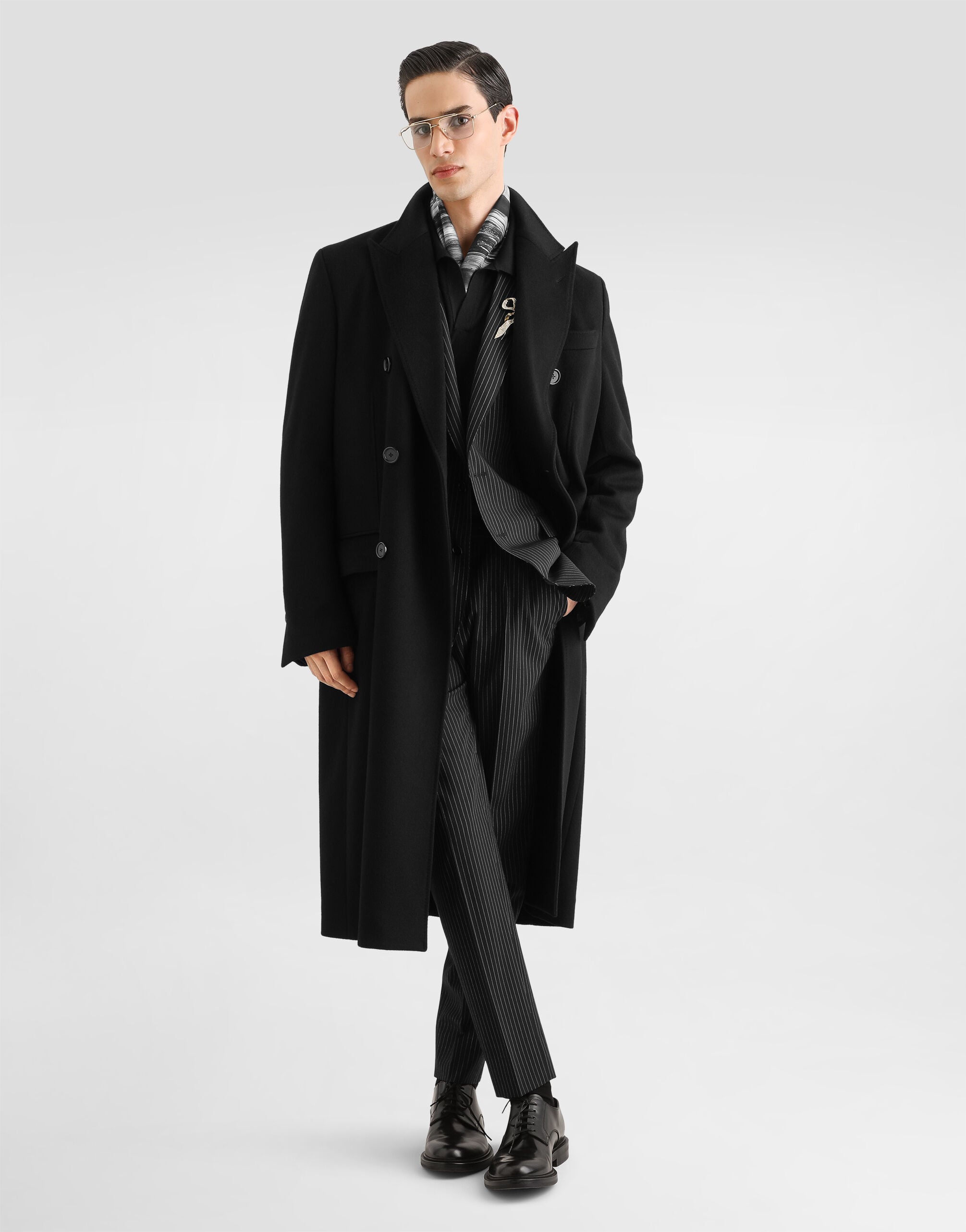 短期価格。Dolce & Gabbana チェスターコート&マフラー のメンズ Wool pinstripe trousers | Dolce&Gabbana®