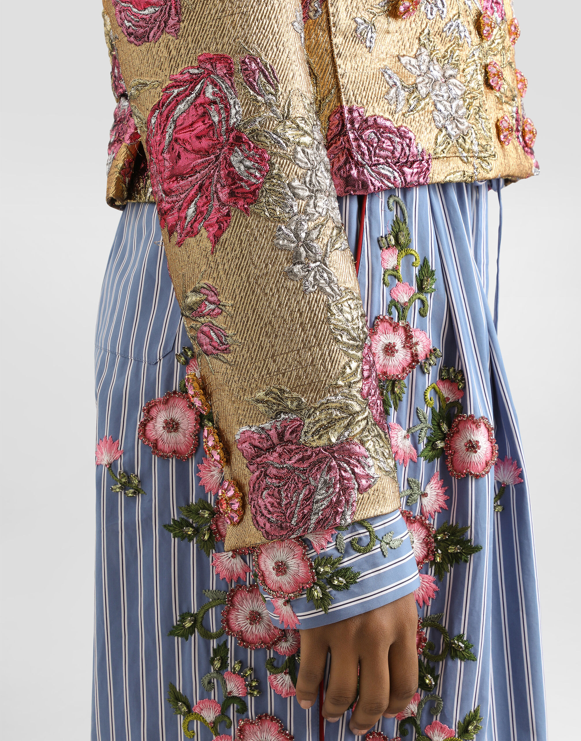 Multicolorのウィメンズ Double-breasted jacket in floral jacquard