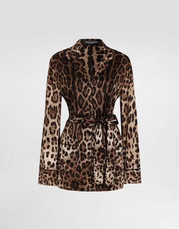 Dolce & Gabbana Camisa de pijama en raso con estampado de leopardo y cinturón Multicolor F5I89TFSAXY