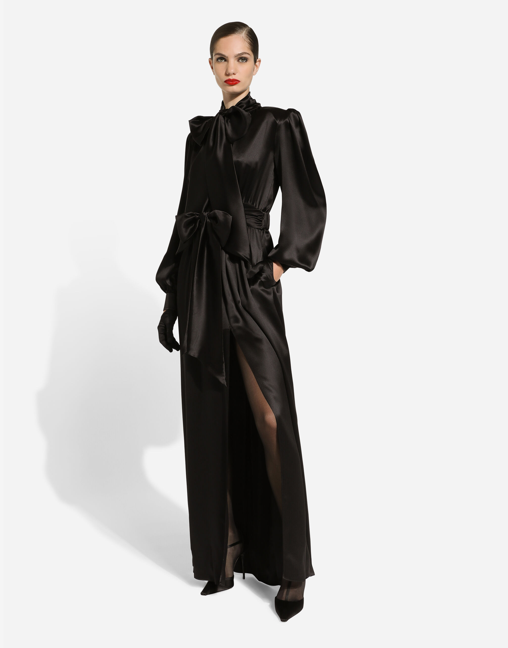 ずっと気になってた slit front with dress satin silk Long in Women for Black スカート