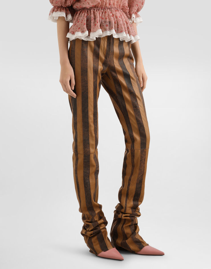 Dolce & Gabbana بنطال من جلد نابا بطبعة خطوط Multicolor FTDG7LGDDJ5