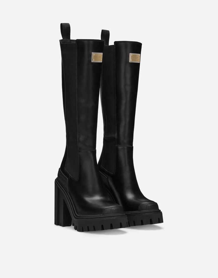 Dolce&Gabbana حذاء بوت من جلد عجل أسود CU1072AB640