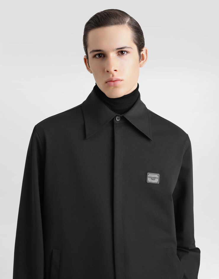 Dolce & Gabbana Hemd aus technischem Gewebe mit Plakette Schwarz G5LQ3TFUGS1