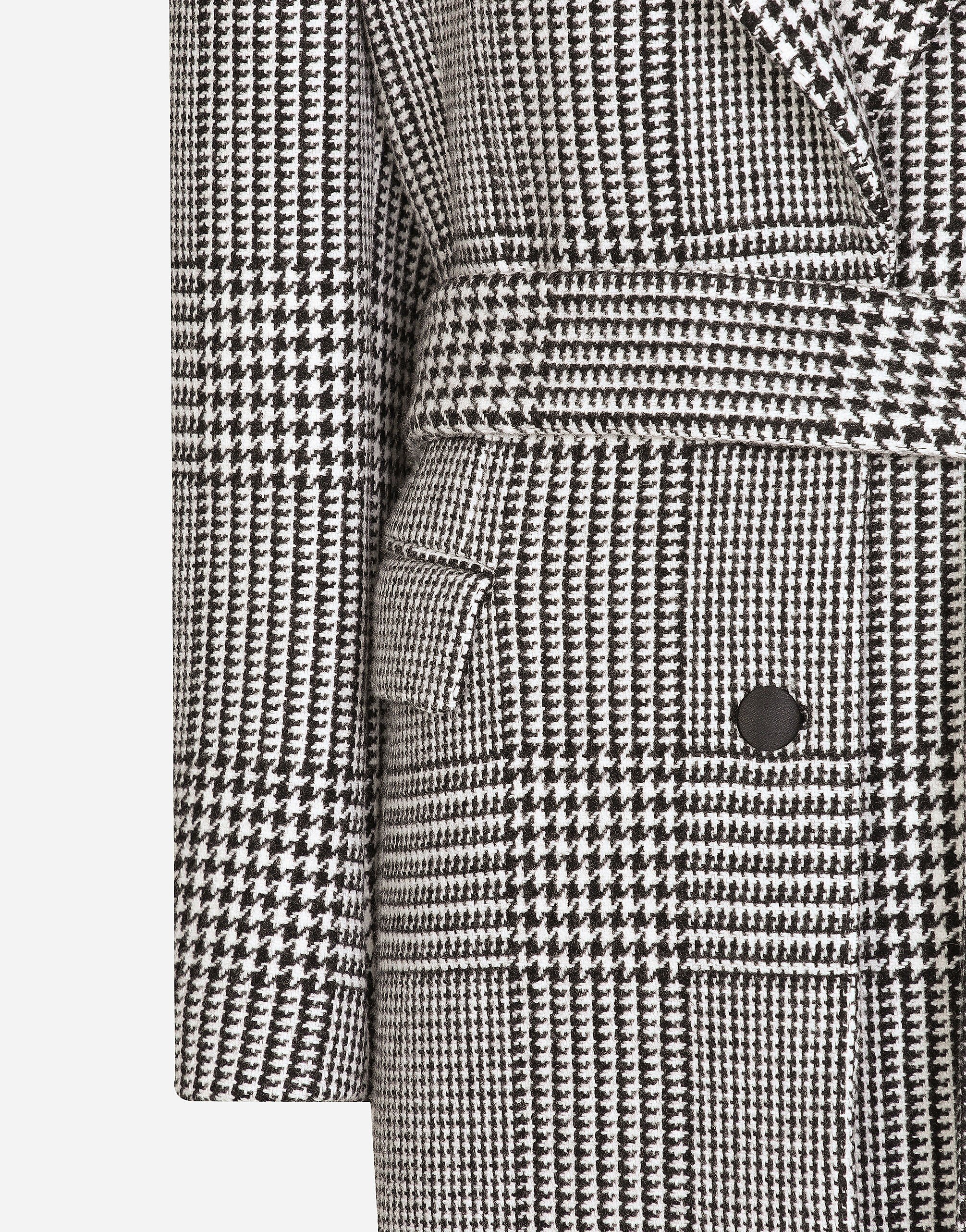 Single-breasted houndstooth check coat with belt in