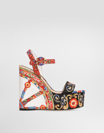 111 Dolce & Gabbana   