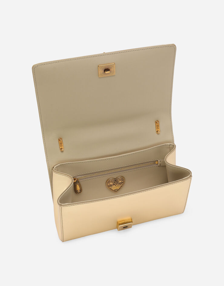 Dolce & Gabbana Сумка Devotion среднего размера из стеганой кожи наппа золотой BB7158AD776