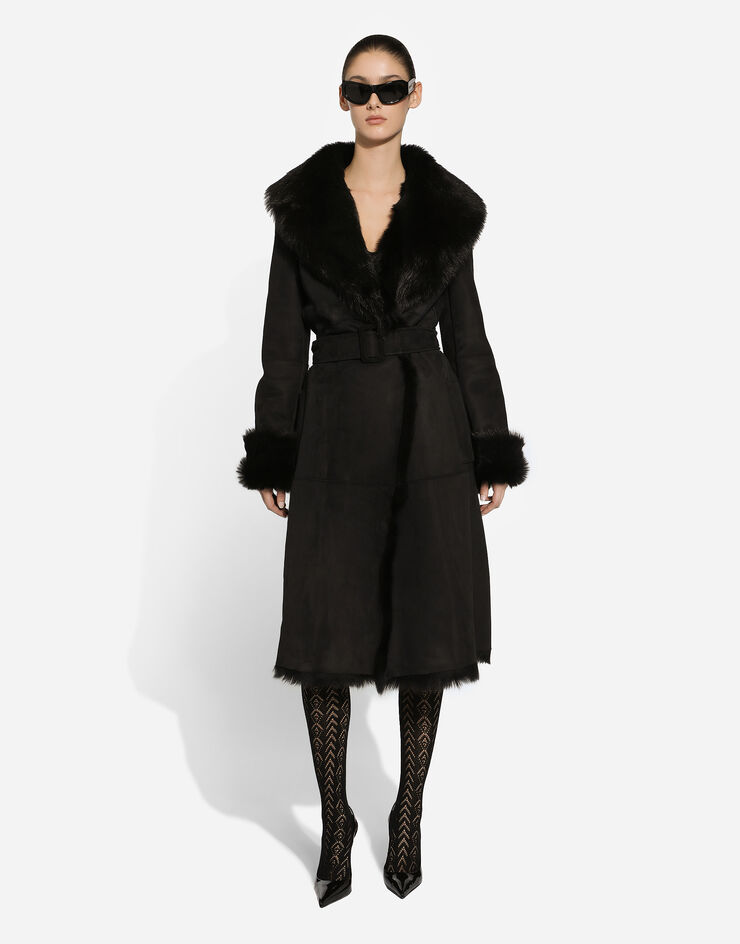 Dolce & Gabbana معطف شيرلينغ بحزام أسود F0E2SLFUP87