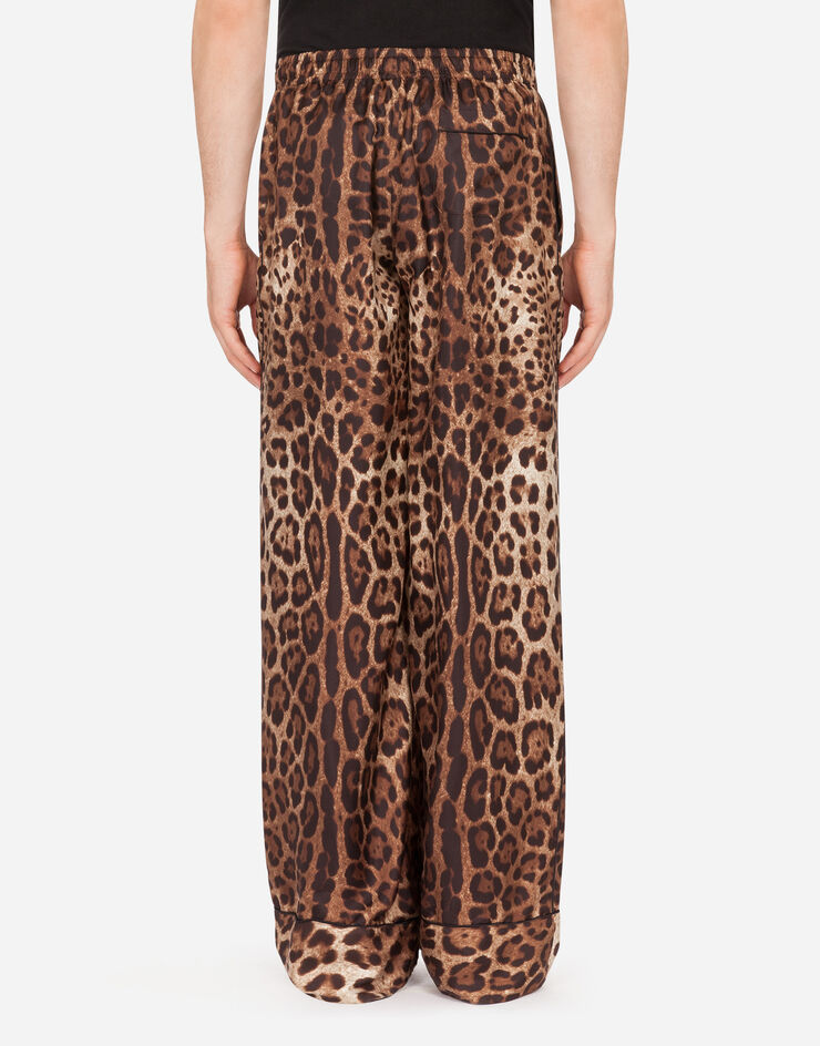 Dolce & Gabbana Silk mikado pyjama bottoms with leopard print разноцветный GW8BHTIS1B7