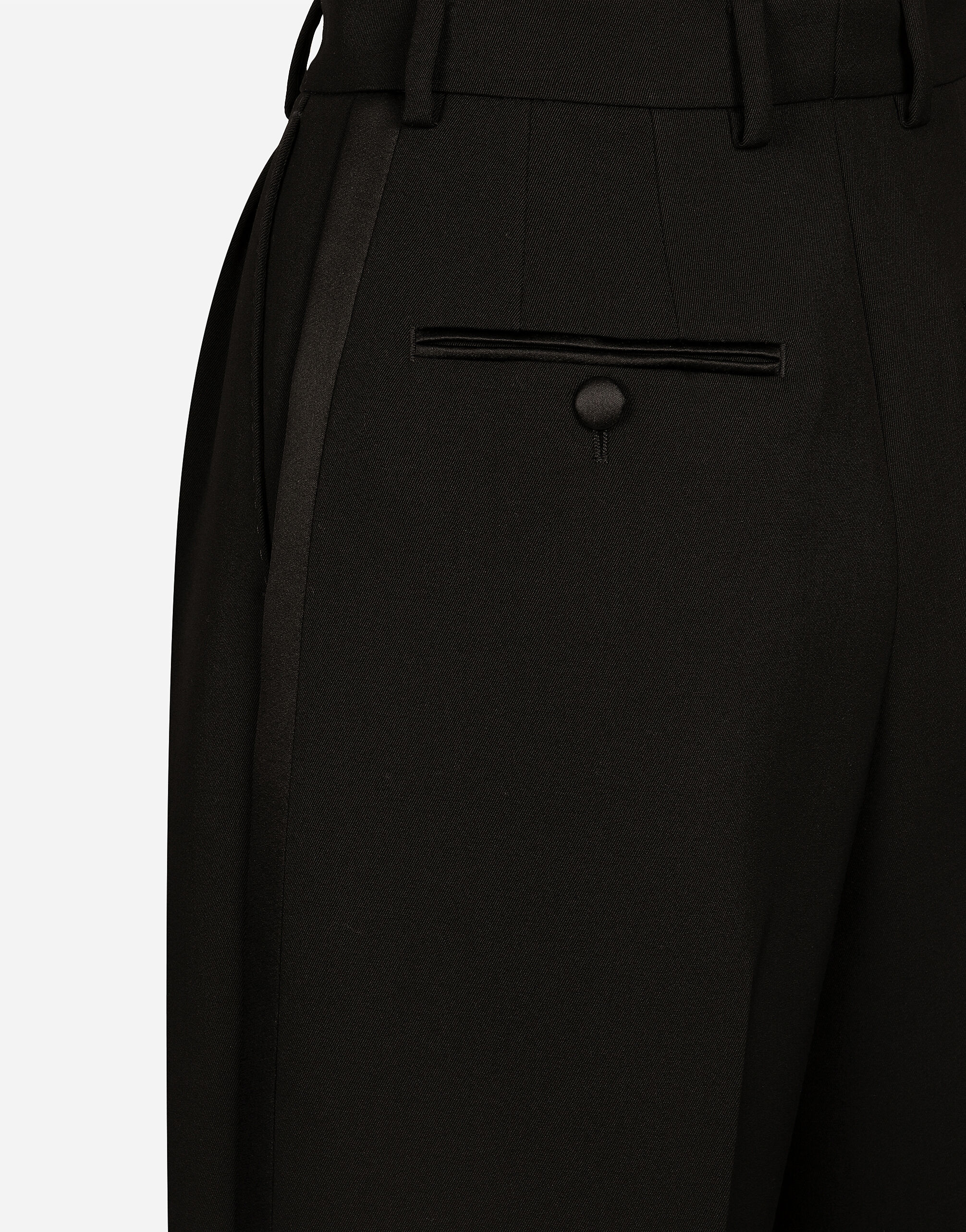 パンツ DOLCE  GABBANA Women Shorts  Burmudas FTC77TFU21EN0000 Bla Wool gabardine shorts in Black for Women | Dolce&Gabbana® US