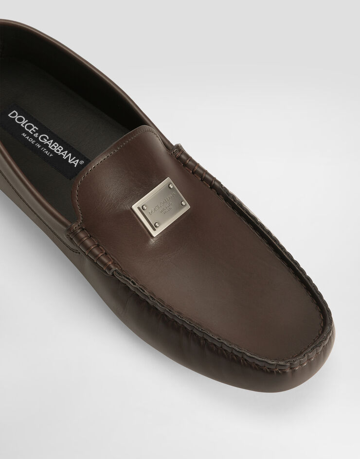 Dolce & Gabbana DG driver calfskin loafers Brown A50596A0065