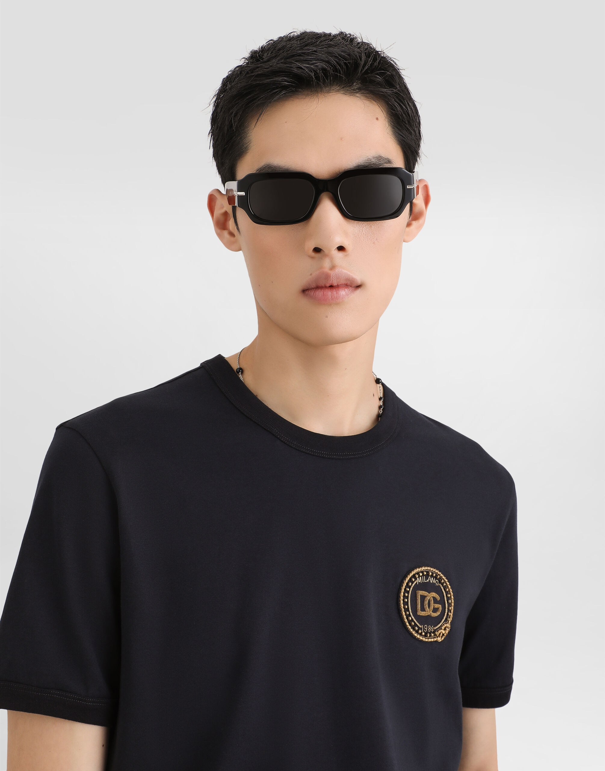Cotton t-shirt with patch - thumbnail 9