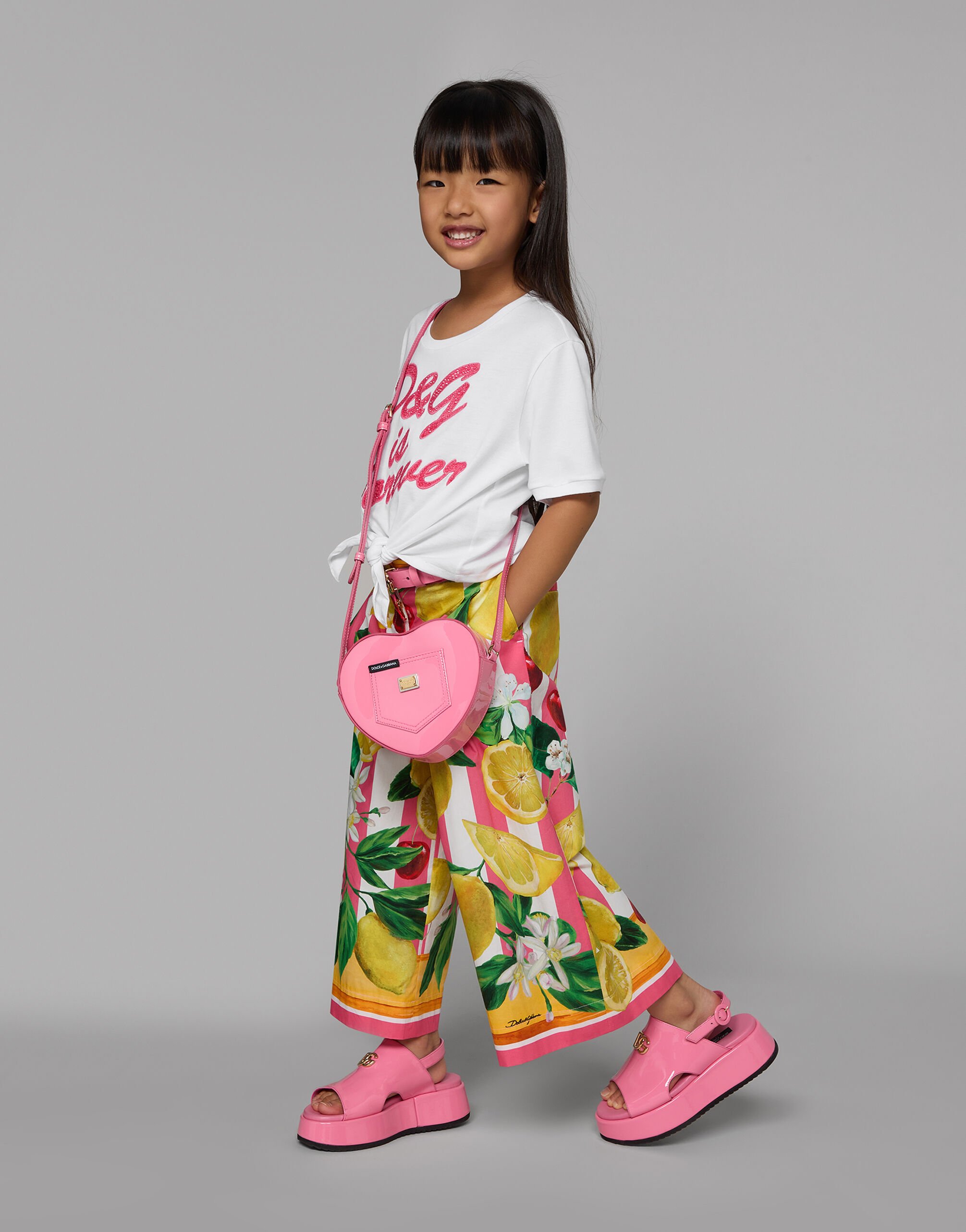 【関税&送料込】Dolce & Gabbana Bags Pink DG Girlie Heart bag in Pink for Girls | Dolce&Gabbana® US
