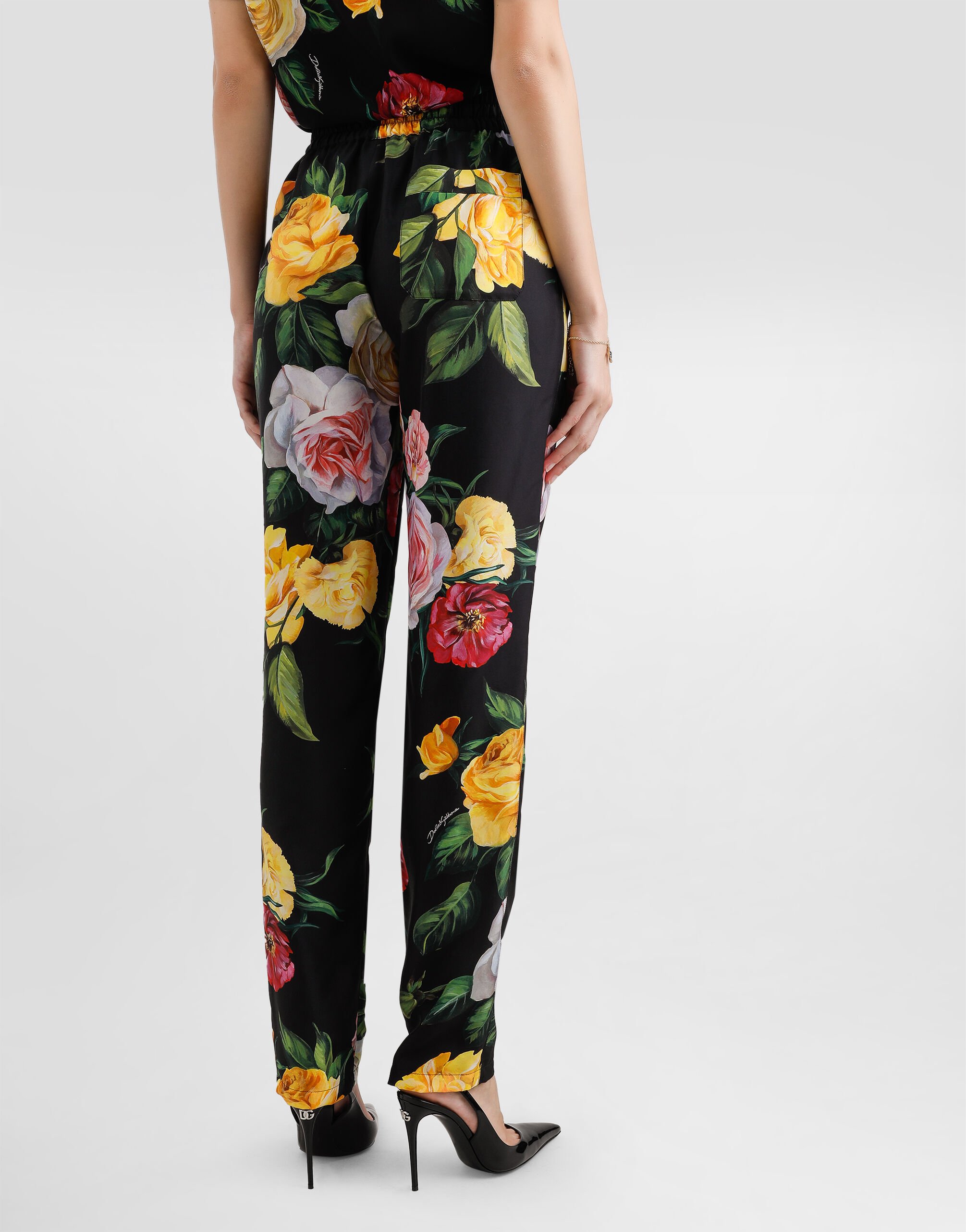 Silk pajama pants with elasticated waist and peony and rose