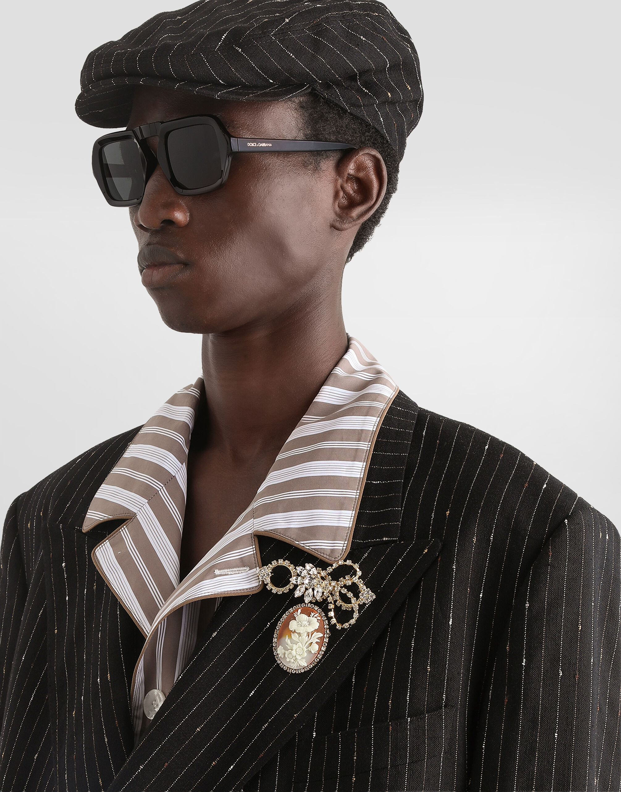 Goldのメンズ Oval cameo brooch | Dolce&Gabbana®