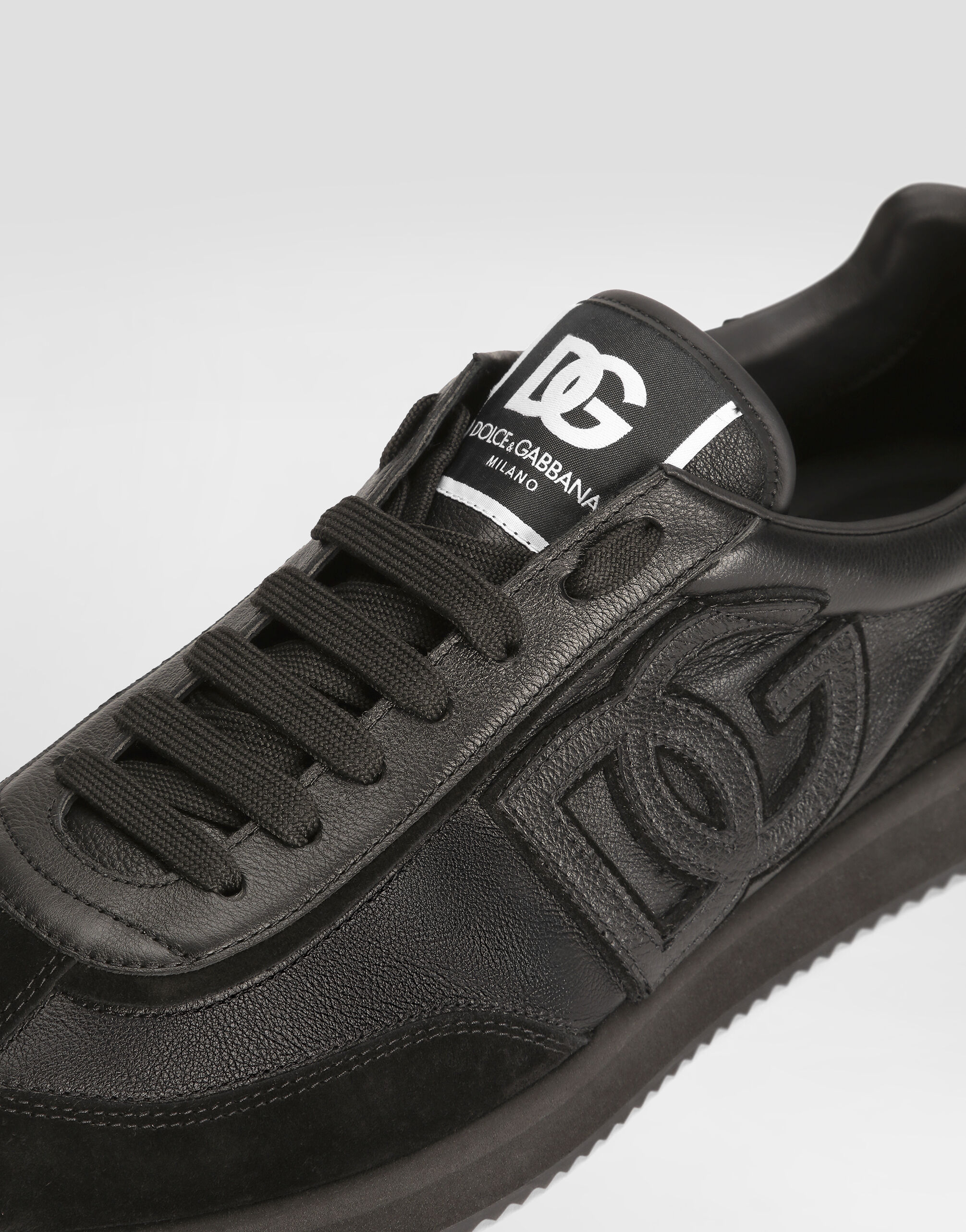 Blackのメンズ DG cushion calfskin sneaker | Dolce&Gabbana®