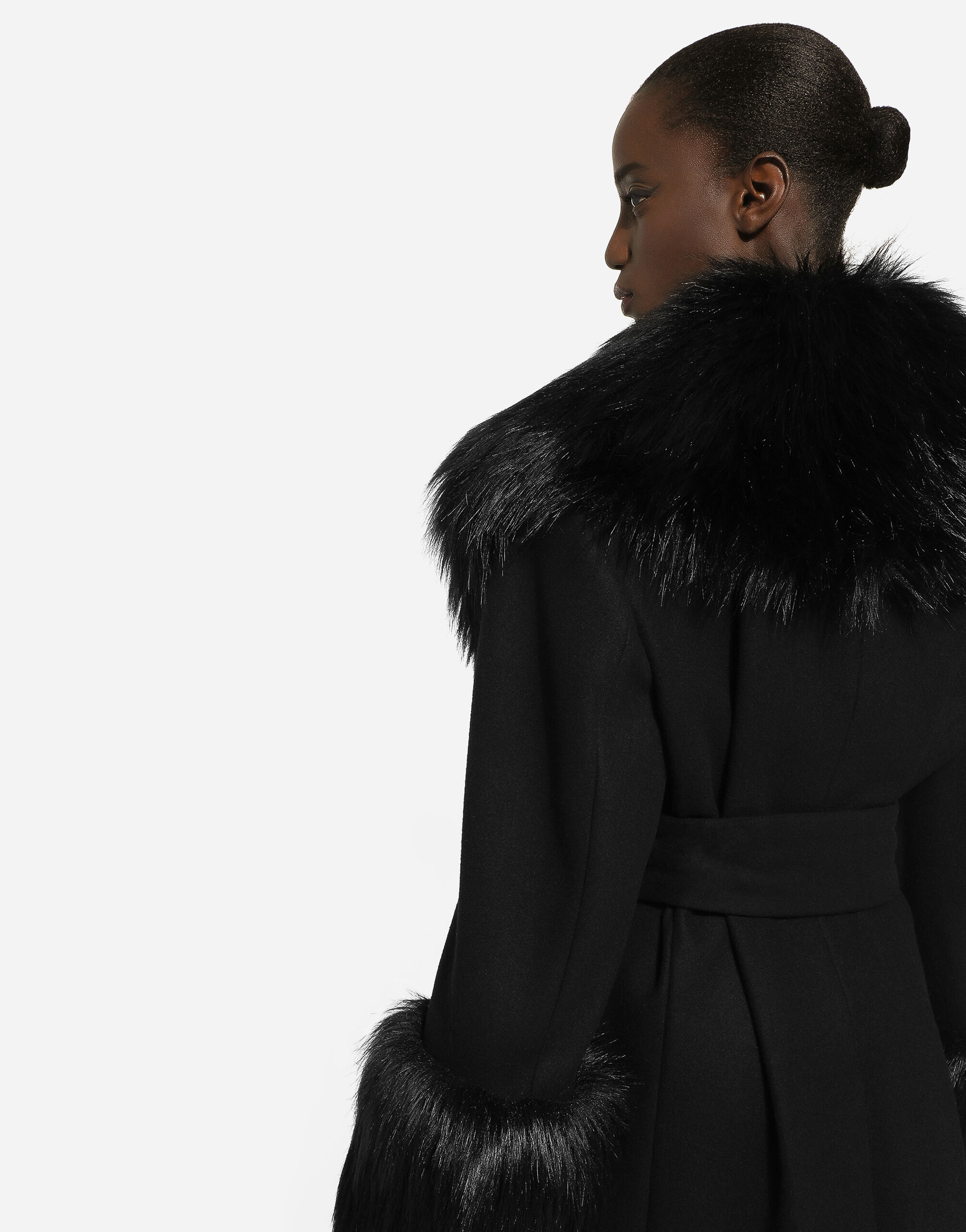Black wool coat with faux fur collar new arrivals