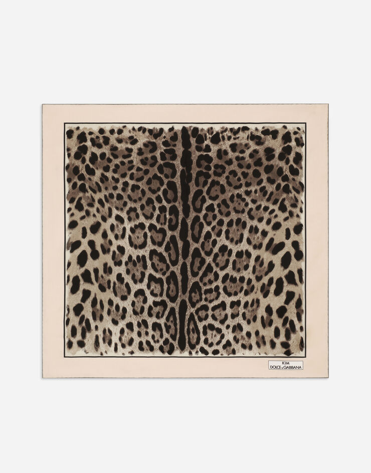 Dolce & Gabbana KIM DOLCE&GABBANA Fular 70x70 de sarga con estampado de leopardo Estampado Animalier FN092RGDBQC