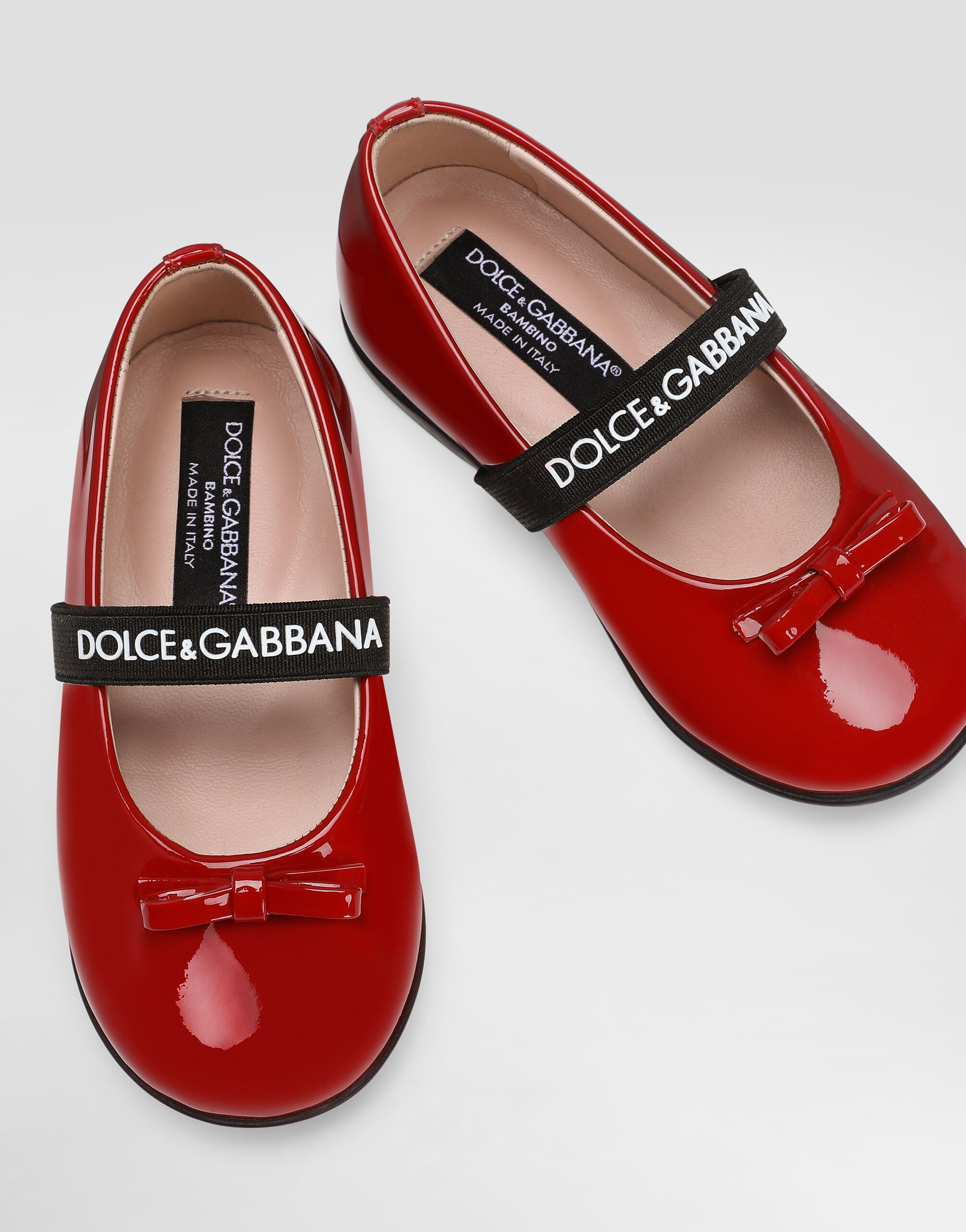 Dolce & Gabbana バレエシューズ Redのガールズ パテント レザー エラスティック バンド バレエ