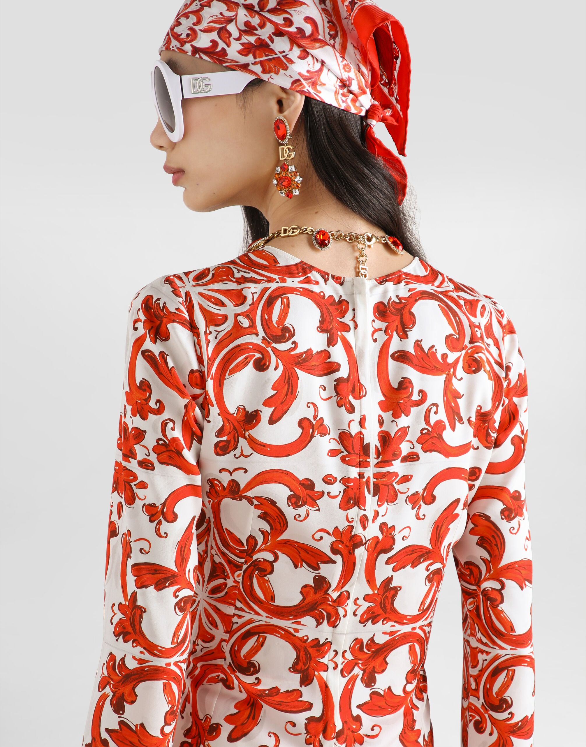 DOLCE & GABBANA フリル長袖シャツ Majolica-print charmeuse fitted top in Multicolor for Women