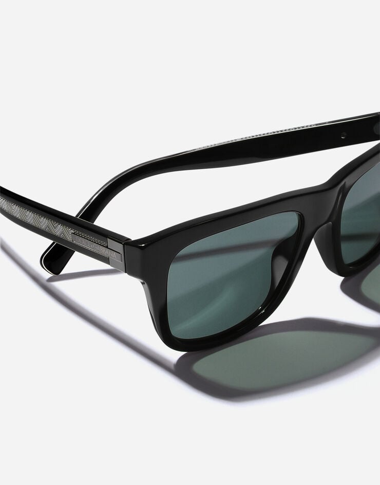 Dolce & Gabbana Lunettes de soleil à motif Maiolica Corallo Dolce & Gabbana Lunettes de soleil à motif Maiolica Corallo Black VG4545VP171