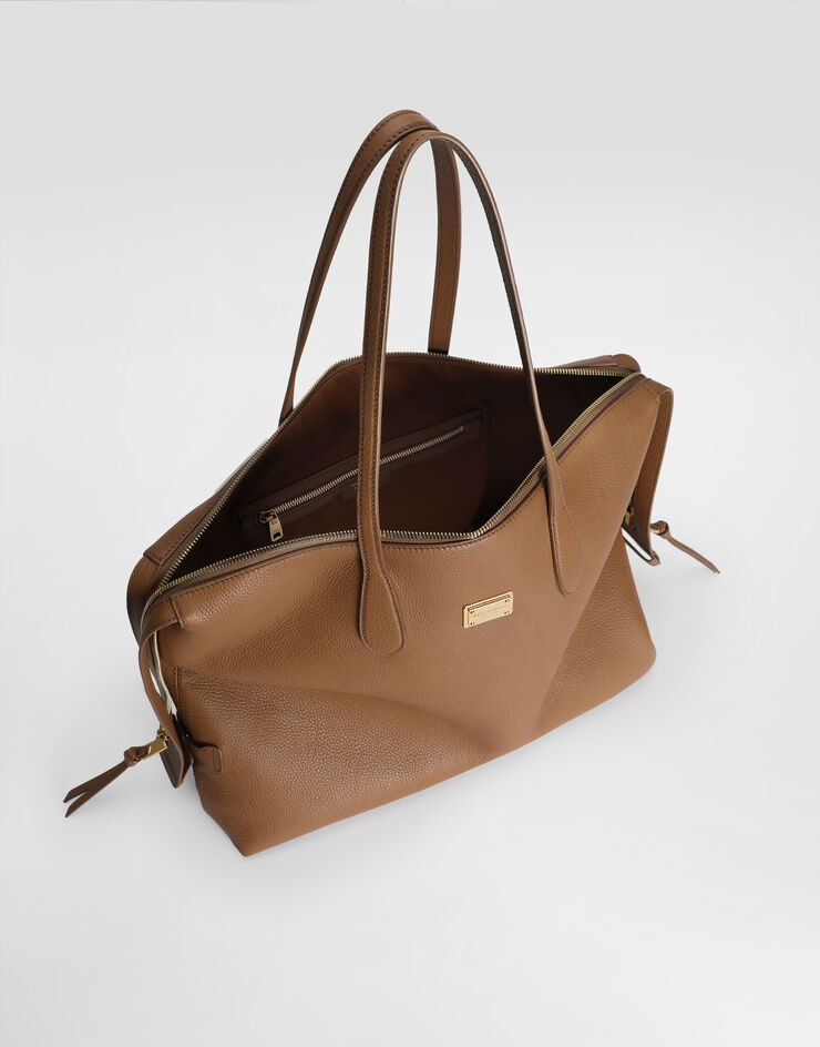 Dolce & Gabbana Bolso de hombro Vittoria en piel de becerro Dolce & Gabbana Bolso de hombro Vittoria en piel de becerro Marrón BB7967A0841
