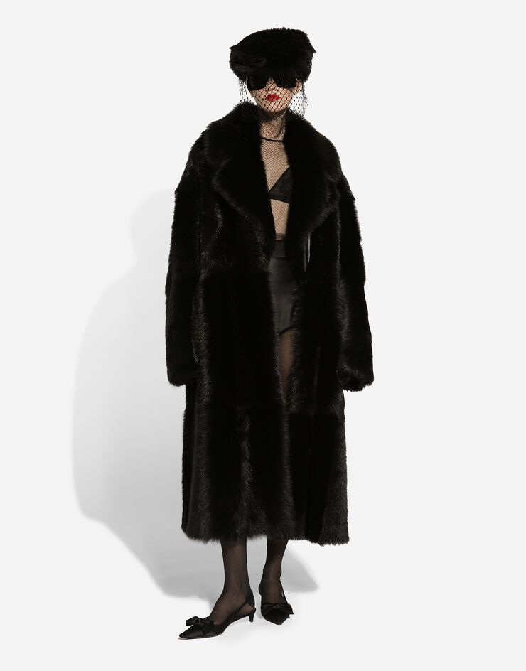 Dolce & Gabbana Einreihiger Mantel aus Schaffell Schwarz F0W2DFFUP9B