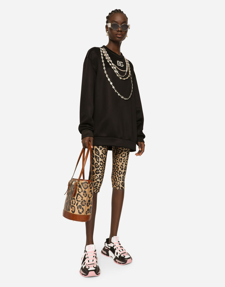 Dolce & Gabbana Bolso bombonera en crespo estampado leopardo con placa con logotipo Multicolor BB6830AW384