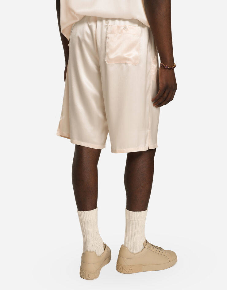 Dolce&Gabbana Silk satin jogging shorts with metal DG logo Pale Pink I4183MFU1AU